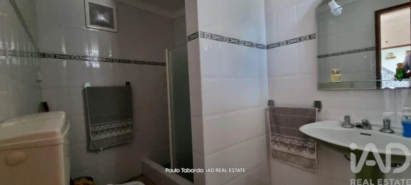 Moradia T3 para Venda em Santiago Maior