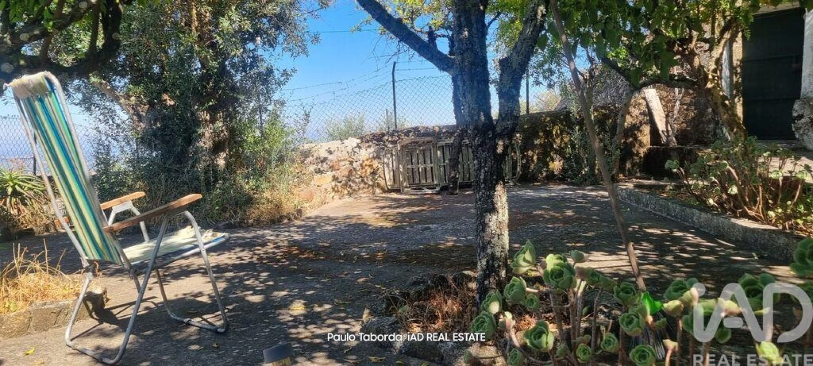 Moradia T3 para Venda em Santiago Maior Foto 1