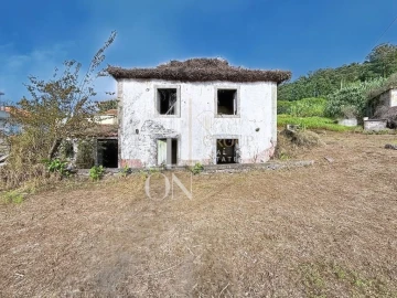 Moradia T2 para Venda em Arco da Calheta