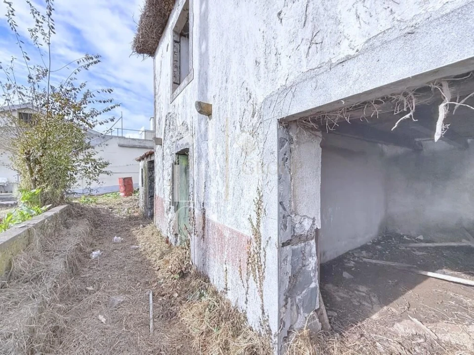 Moradia T2 para Venda em Arco da Calheta Foto 19