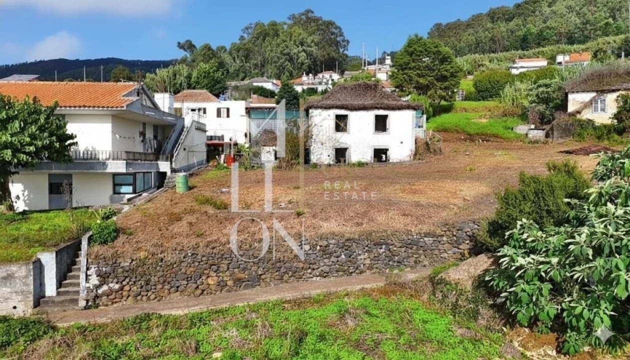 Moradia T2 para Venda em Arco da Calheta Foto 26