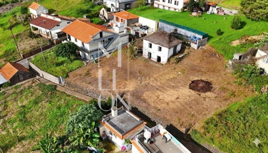 Moradia T2 para Venda em Arco da Calheta Foto 31