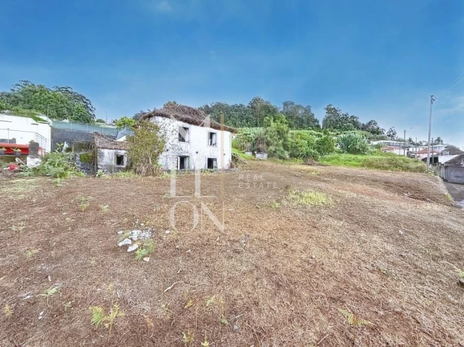 Moradia T2 para Venda em Arco da Calheta Foto 5