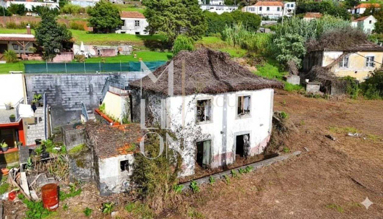 Moradia T2 para Venda em Arco da Calheta Foto 35