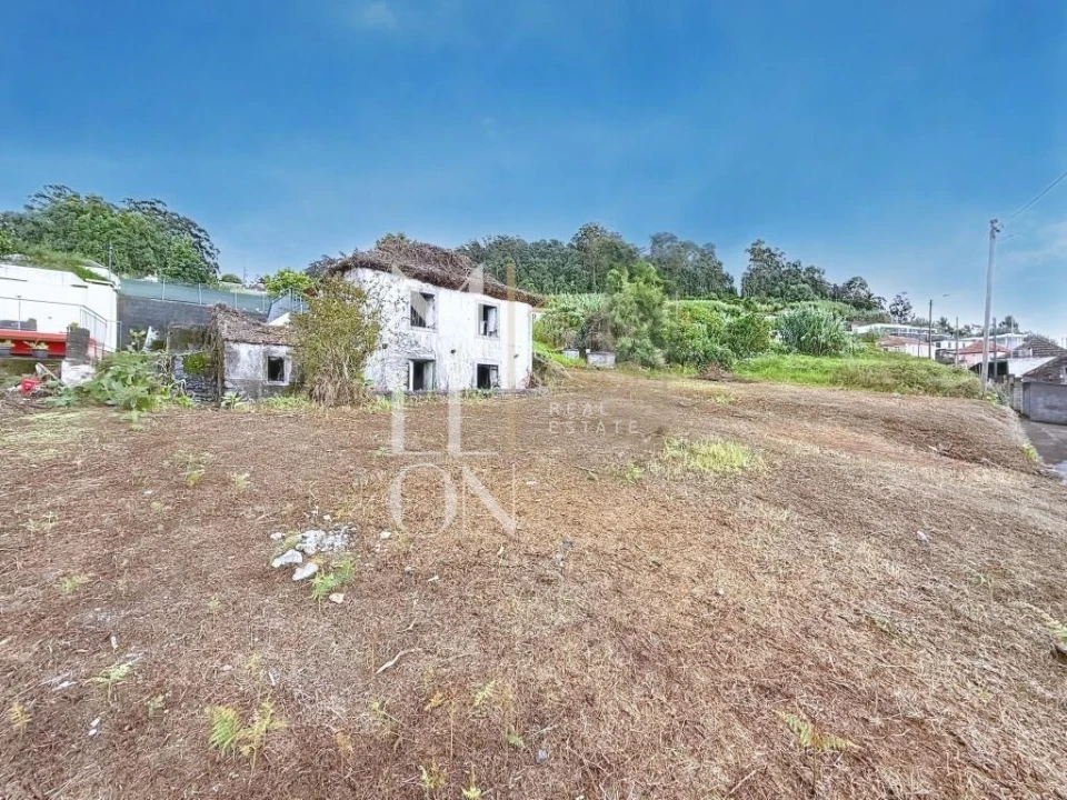 Moradia T2 para Venda em Arco da Calheta Foto 5