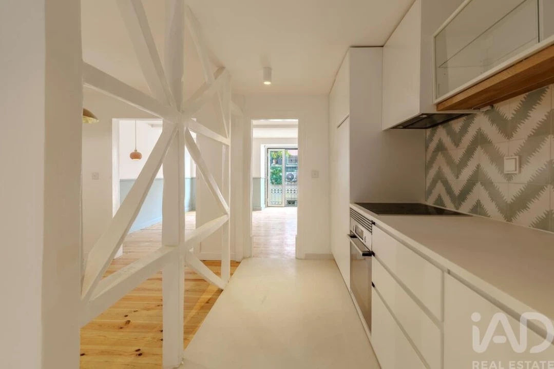 Apartamento T1 para Venda em Misericórdia Foto 5