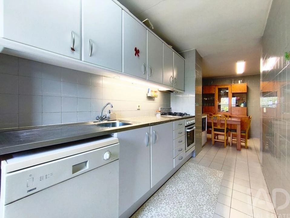 Apartamento T3 para Venda em São Mamede de Infesta e Senhora da Hora Foto 10