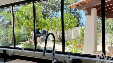 Moradia T4 para Venda em Azeitão (São Lourenço e São Simão)