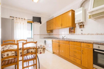 Apartamento T3 para Venda em Romeira e Várzea