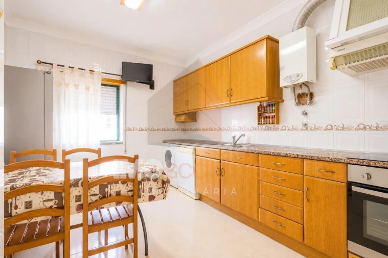 Apartamento T3 para Venda em Romeira e Várzea Foto 8