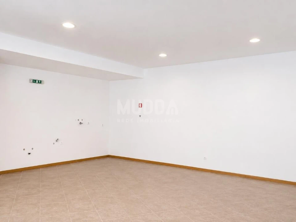 Loja para Venda em Murça Foto 2