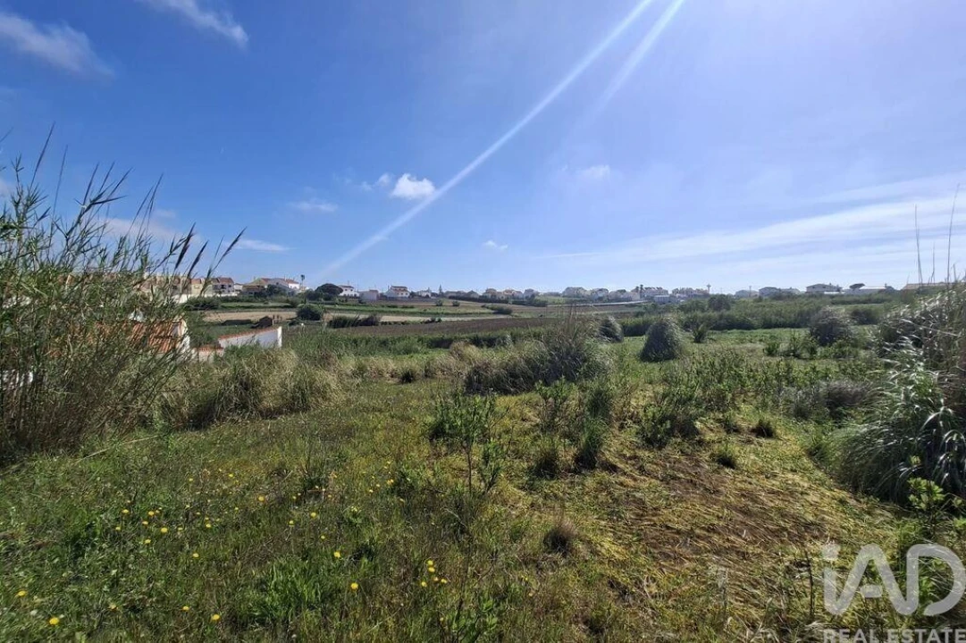 Terreno para Venda em Atouguia da Baleia Foto 4