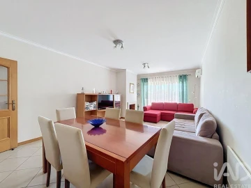 Apartamento T2 para Venda em Albufeira e Olhos de Água