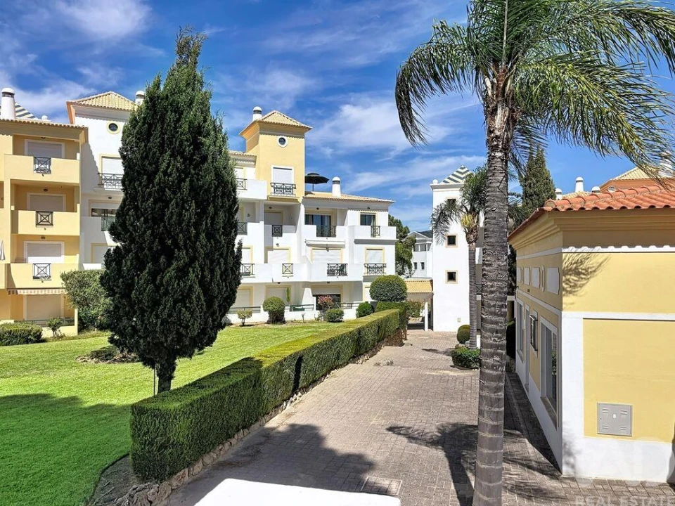 Apartamento T2 para Venda em Albufeira e Olhos de Água Foto 33