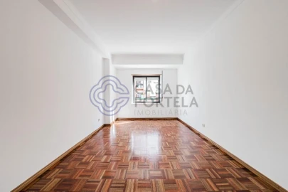 Apartamento T3 para Venda em Nossa Senhora do Pópulo, Coto e São Gregório