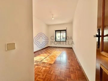 Apartamento T3 para Venda em Nossa Senhora do Pópulo, Coto e São Gregório