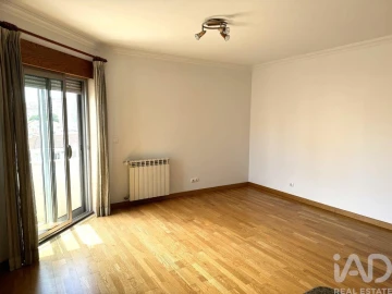 Apartamento T1 para Arrendamento em Alvalade