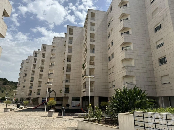 Apartamento T1 para Arrendamento em Alvalade Foto 27