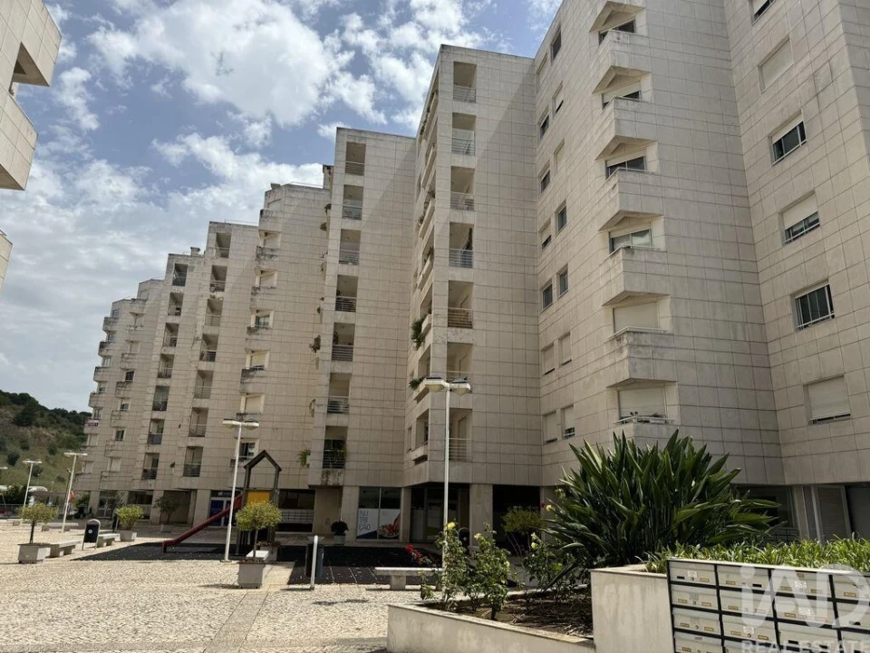 Apartamento T1 para Arrendamento em Alvalade Foto 27
