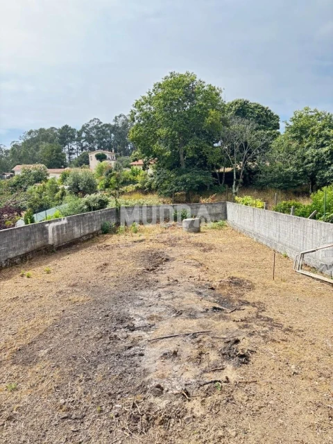 Terreno para Venda em Vila de Cucujães