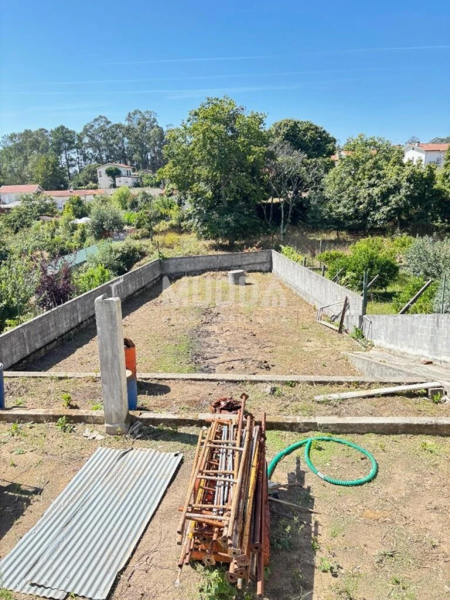 Terreno para Venda em Vila de Cucujães Foto 4