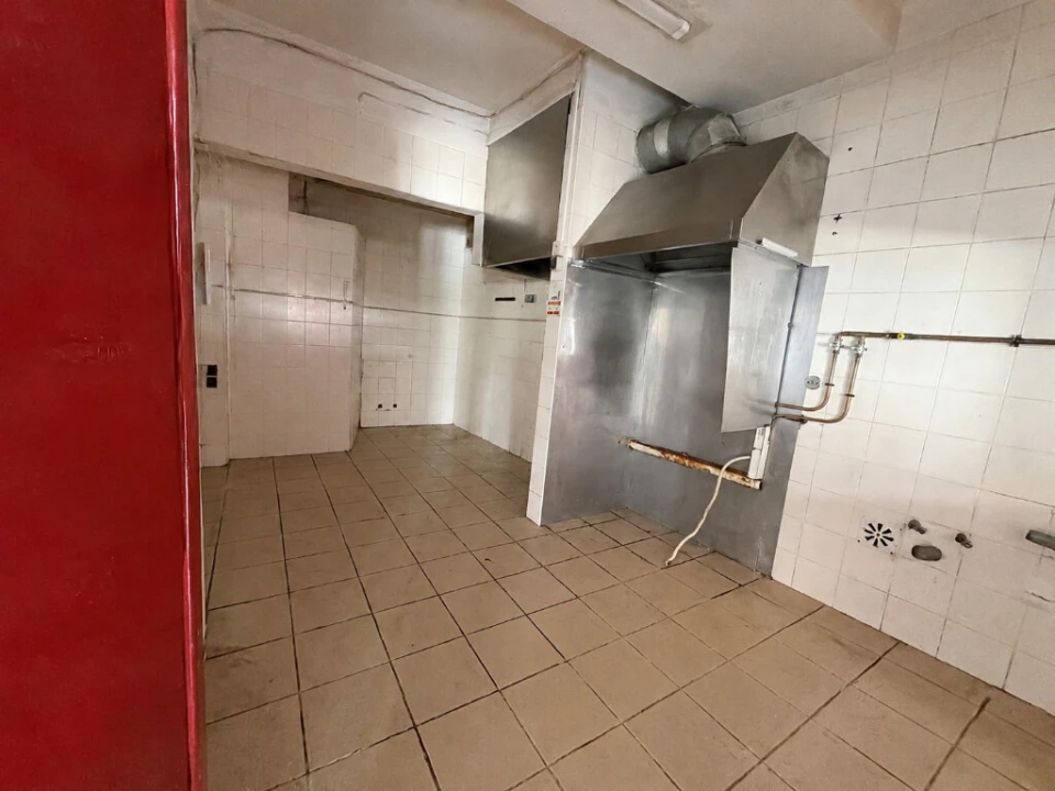 Prédio para Venda em Santo Antonio dos Olivais Foto 7
