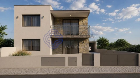 Moradia T3 para Venda em Santa Maria, São Pedro e Sobral da Lagoa