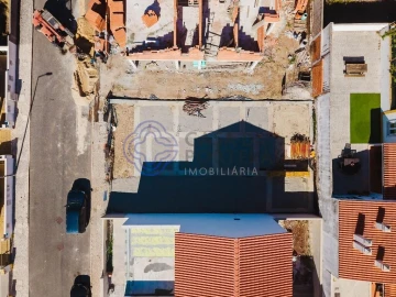 Moradia T3 para Venda em Santa Maria, São Pedro e Sobral da Lagoa