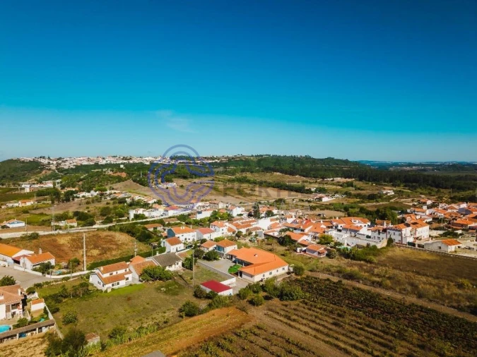 Moradia T3 para Venda em Santa Maria, São Pedro e Sobral da Lagoa Foto 23