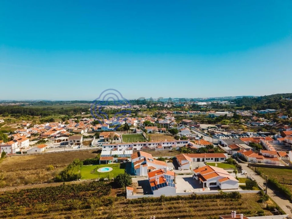 Moradia T3 para Venda em Santa Maria, São Pedro e Sobral da Lagoa Foto 22