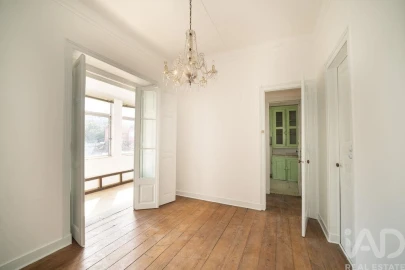 Apartamento T4 para Venda em Campolide