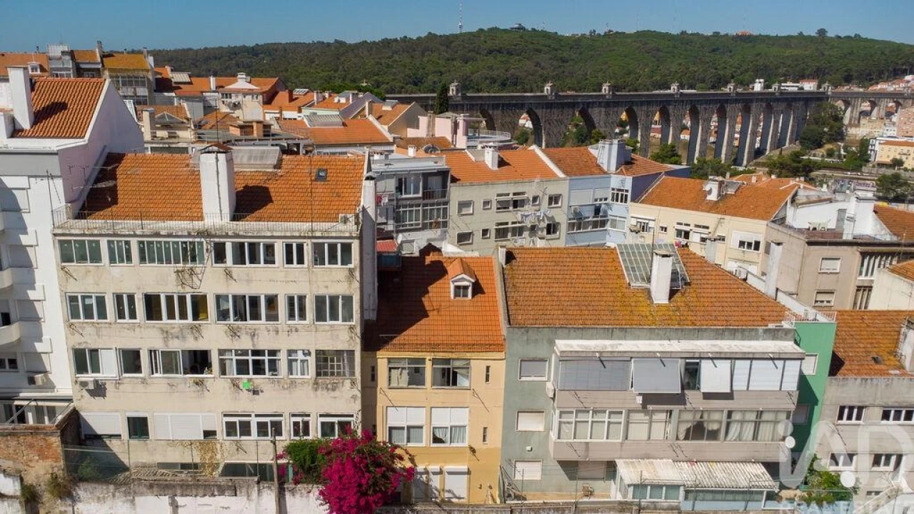 Apartamento T4 para Venda em Campolide Foto 27