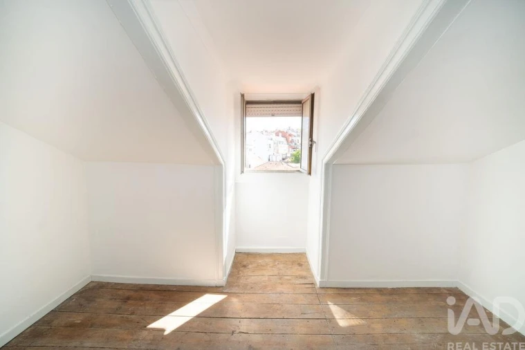Apartamento T4 para Venda em Campolide Foto 19
