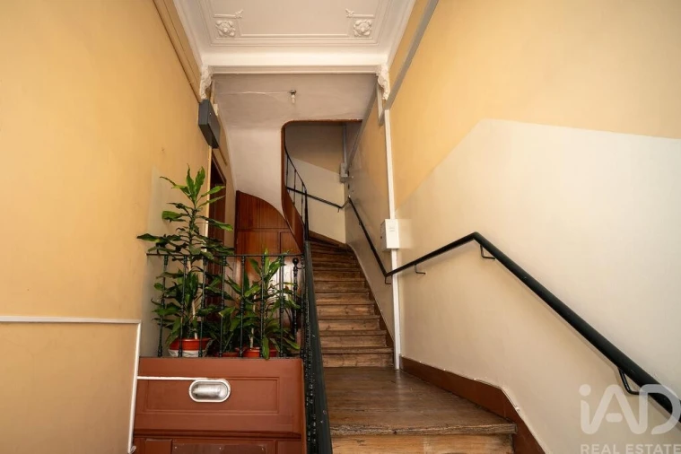 Apartamento T4 para Venda em Campolide Foto 23