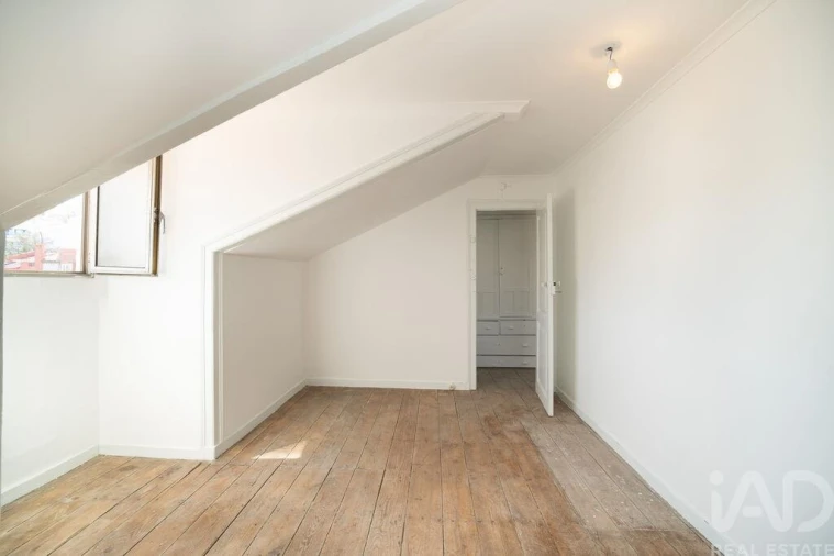 Apartamento T4 para Venda em Campolide Foto 18