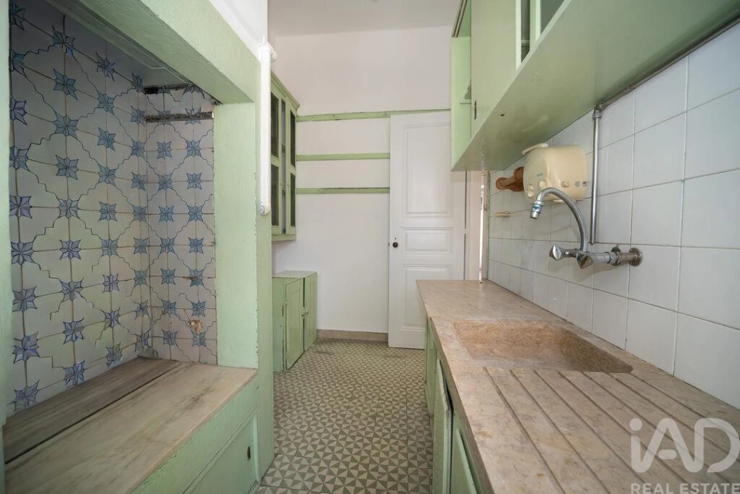Apartamento T4 para Venda em Campolide Foto 11