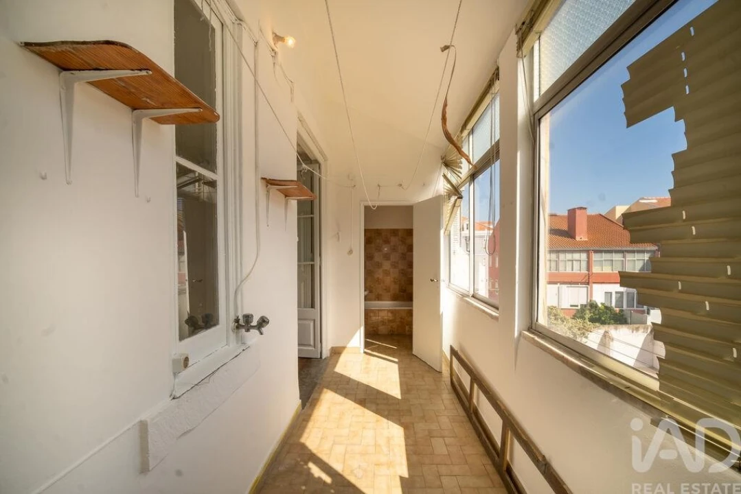 Apartamento T4 para Venda em Campolide Foto 4