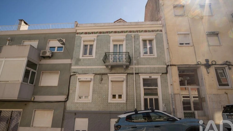 Apartamento T4 para Venda em Campolide