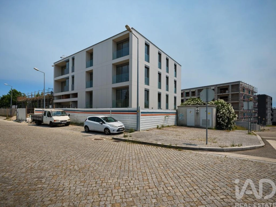 Apartamento T2 para Venda em Cidade da Maia Foto 1