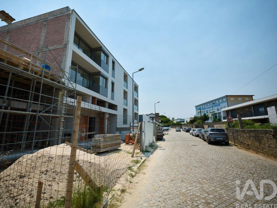 Apartamento T2 para Venda em Cidade da Maia Foto 5