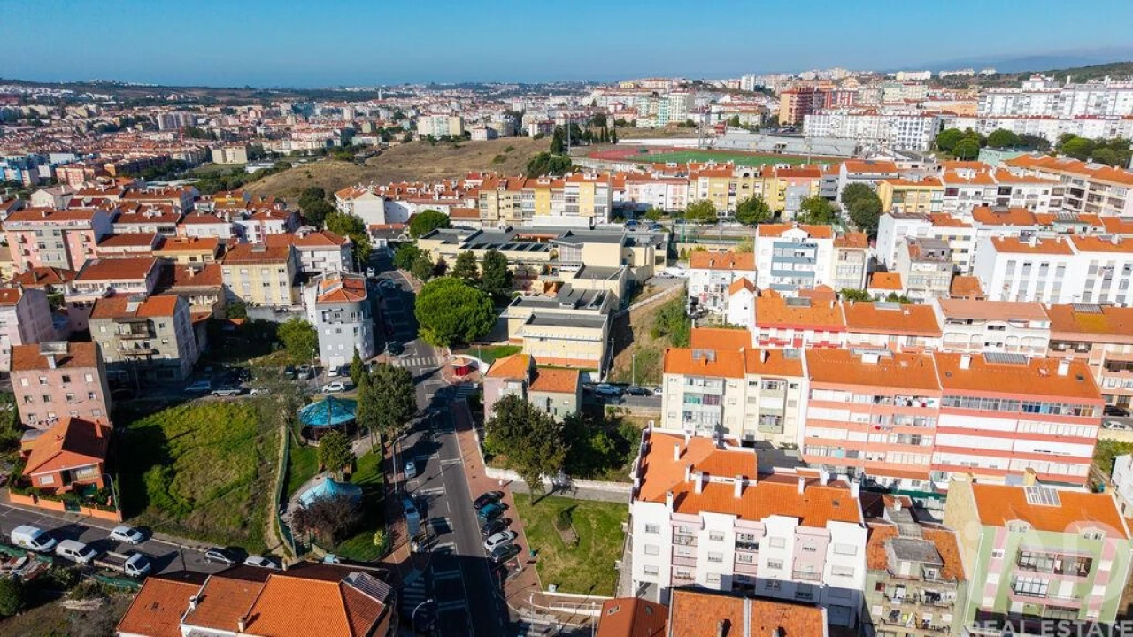 Terreno para Venda em Encosta do Sol Foto 11