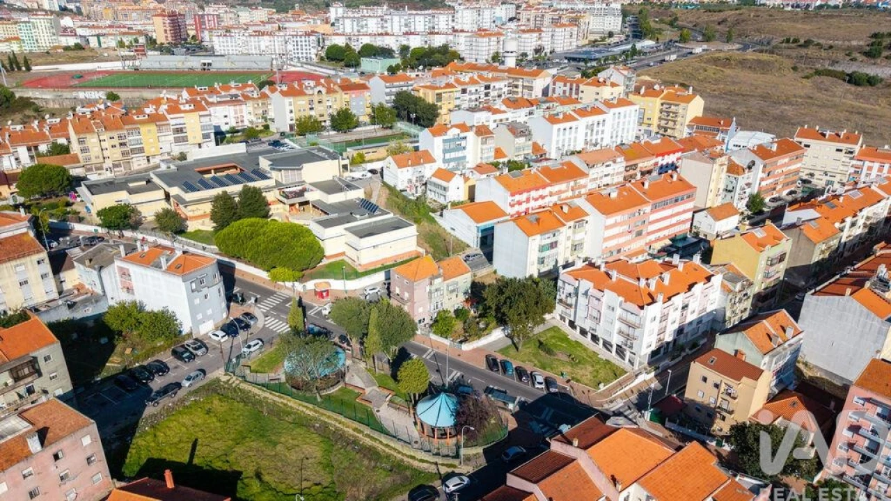 Terreno para Venda em Encosta do Sol Foto 13