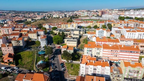 Terreno para Venda em Encosta do Sol