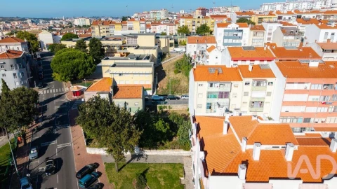 Terreno para Venda em Encosta do Sol
