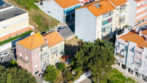 Terreno para Venda em Encosta do Sol