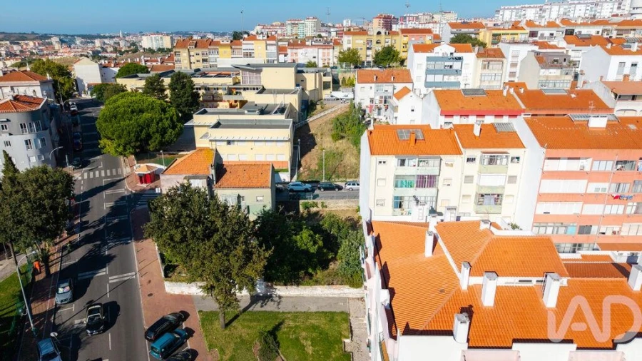 Terreno para Venda em Encosta do Sol Foto 9