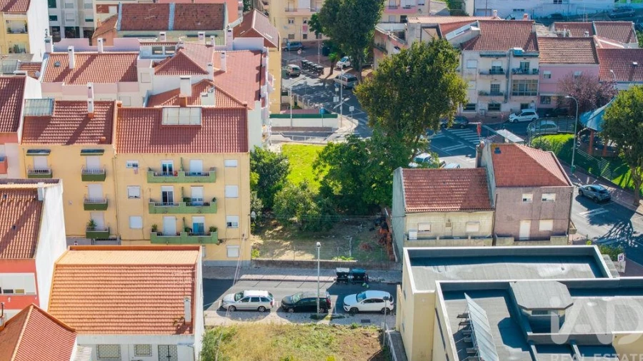 Terreno para Venda em Encosta do Sol