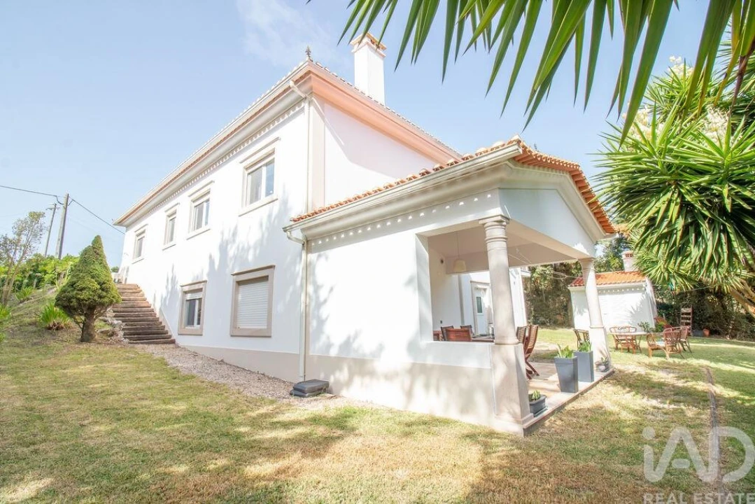 Moradia T4 para Venda em Salir de Matos Foto 32