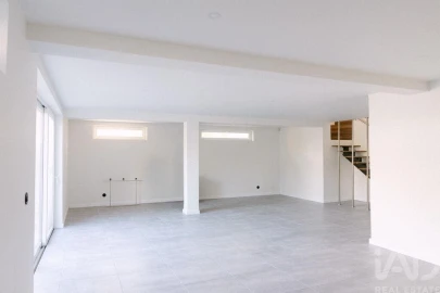 Moradia T4 para Venda em Colares