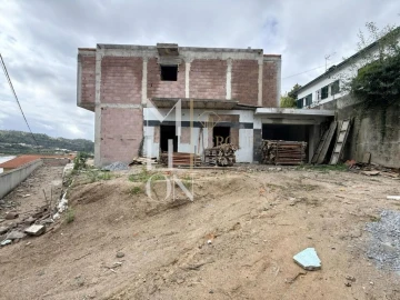 Moradia T3 para Venda em Vale (São Martinho)